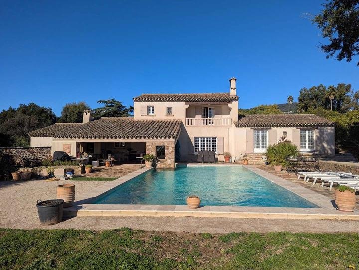 Villa a Grimaud, Provenza-Alpi-Costa Azzurra, Francia 1 - 15990517