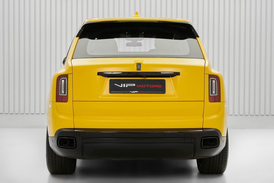 Suv in Dubai, Dubai, United Arab Emirates 5 - 12795328