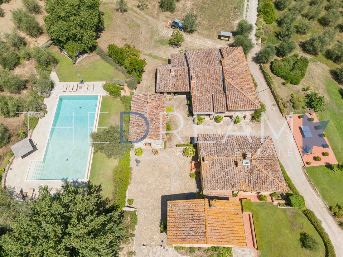 Villa in Pelago, Tuscany, Italy 3 - 15991662