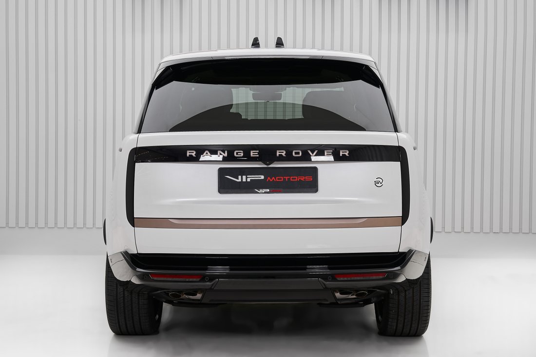 Suv in Dubai, Dubai, United Arab Emirates 5 - 15991688