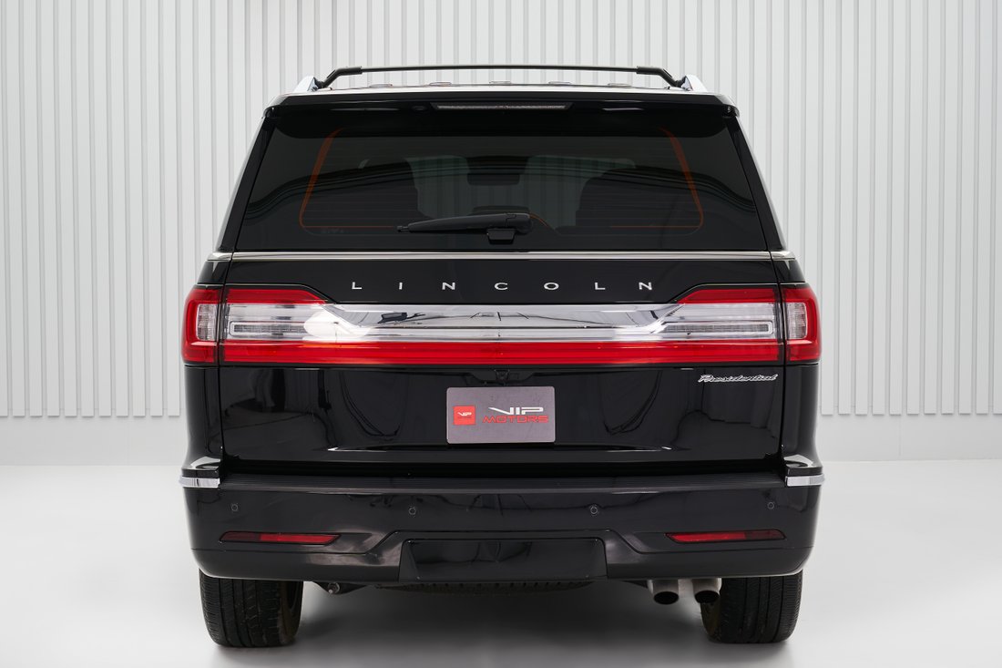 Suv in Dubai, Dubai, United Arab Emirates 5 - 15991903