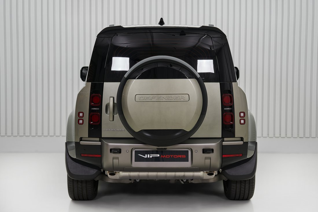 Suv in Dubai, Dubai, United Arab Emirates 5 - 15991815