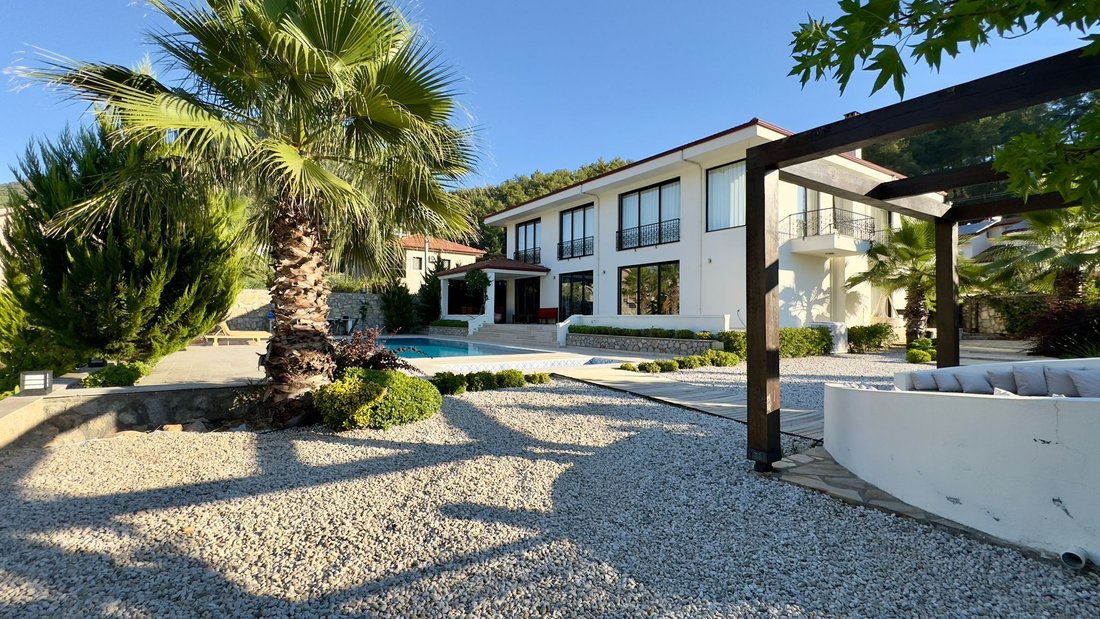 Villa in Üzümlü, Muğla, Turkey 1 - 15992089