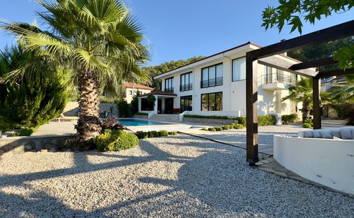 Villa in Üzümlü, Muğla, Turkey 1
