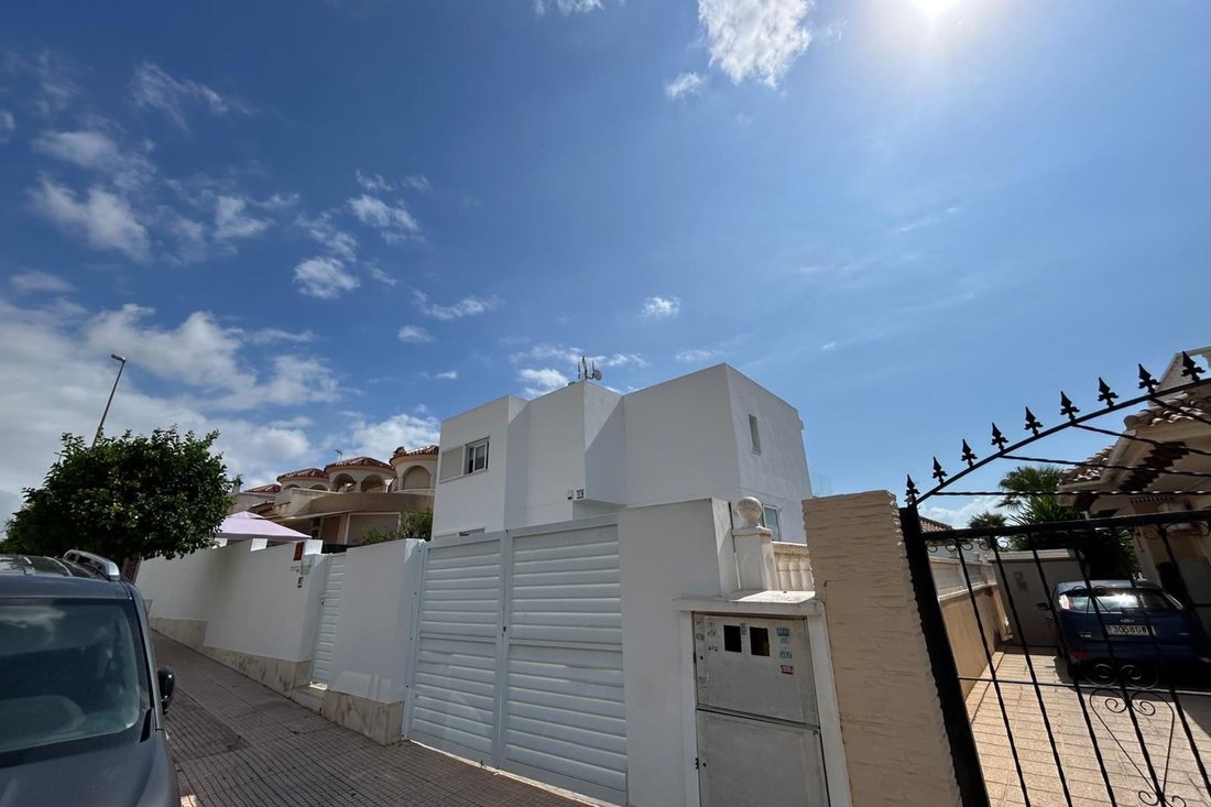 Villa in San Fulgencio, Valencian Community, Spain 5 - 15993915
