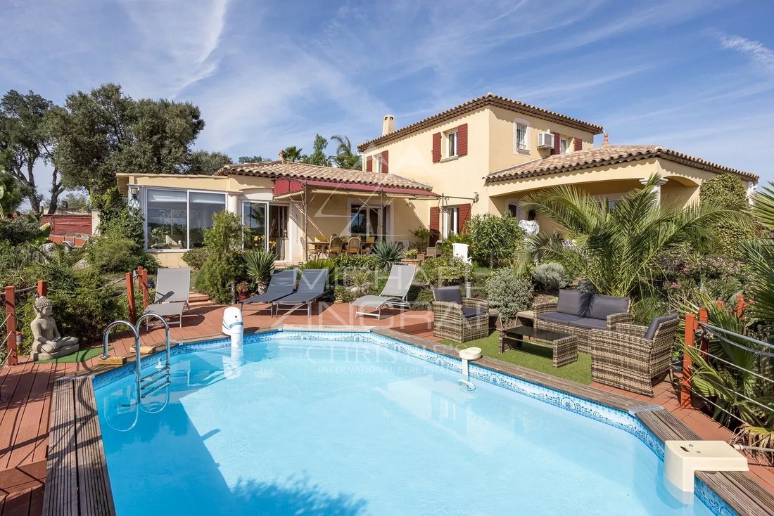 House in Les Termes, Mandelieu-la-Napoule, France 1 - 15992703