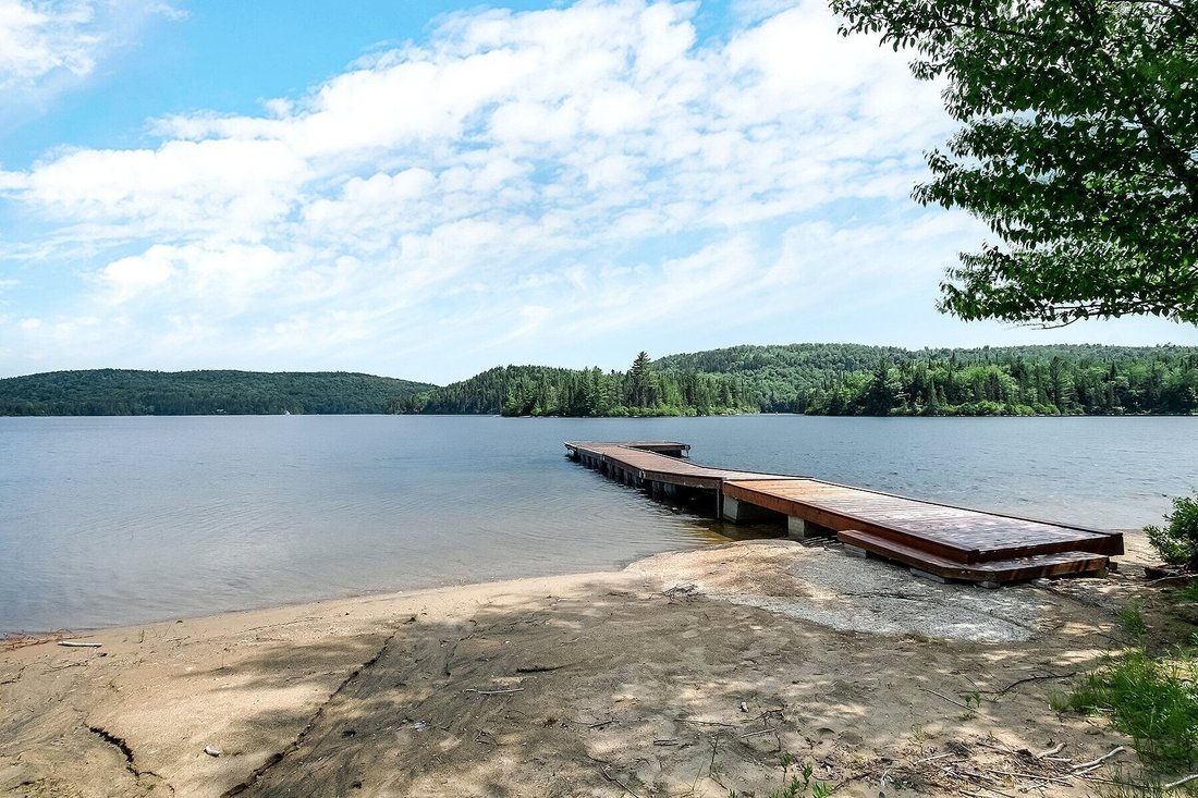 House in Lac-aux-Sables, Quebec, Canada 5 - 15992133