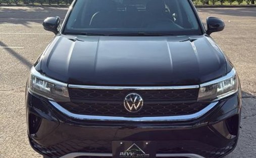 2024 Volkswagen Taos SE Sport Utility 4D in Houston, TX, United States 1