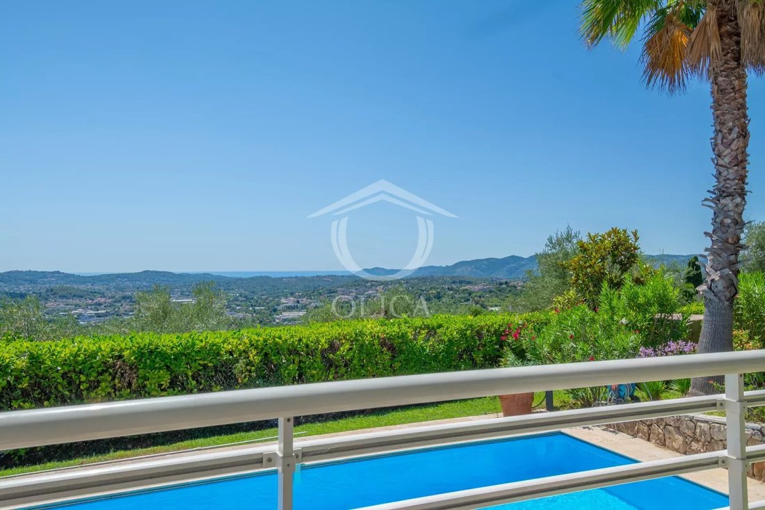 Villa in Grasse, Provence-Alpes-Côte d'Azur, France 4 - 15992357