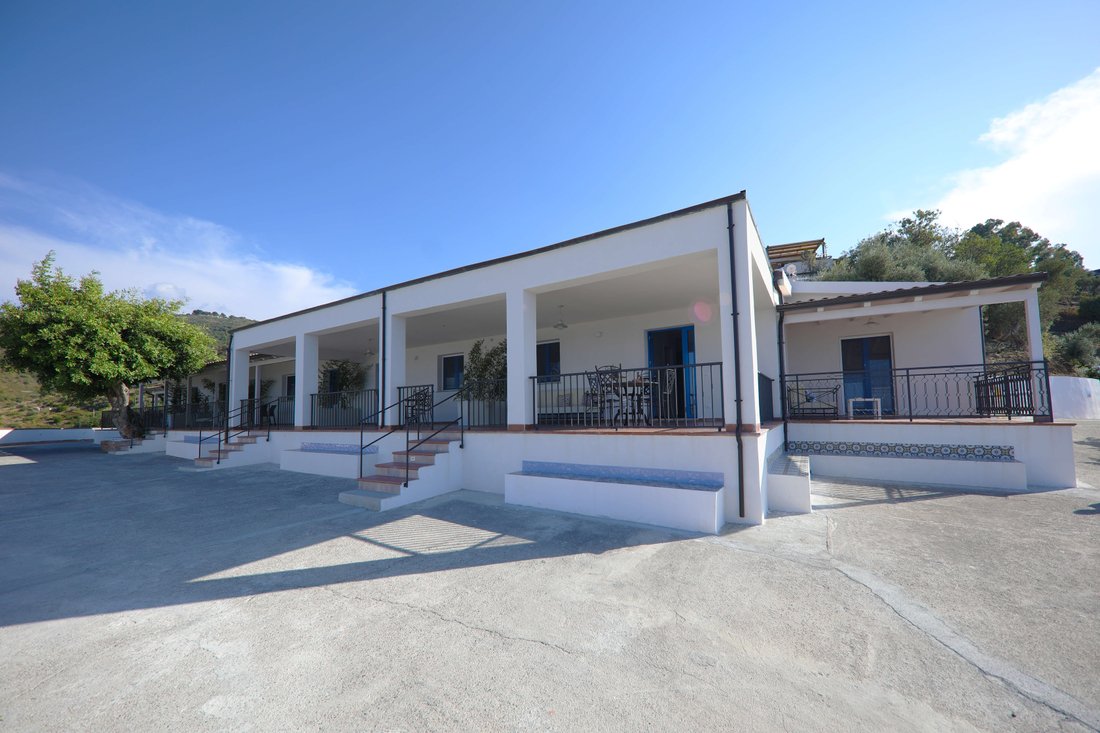 Villa in Cefalu, Sicily, Italy 3 - 15992236