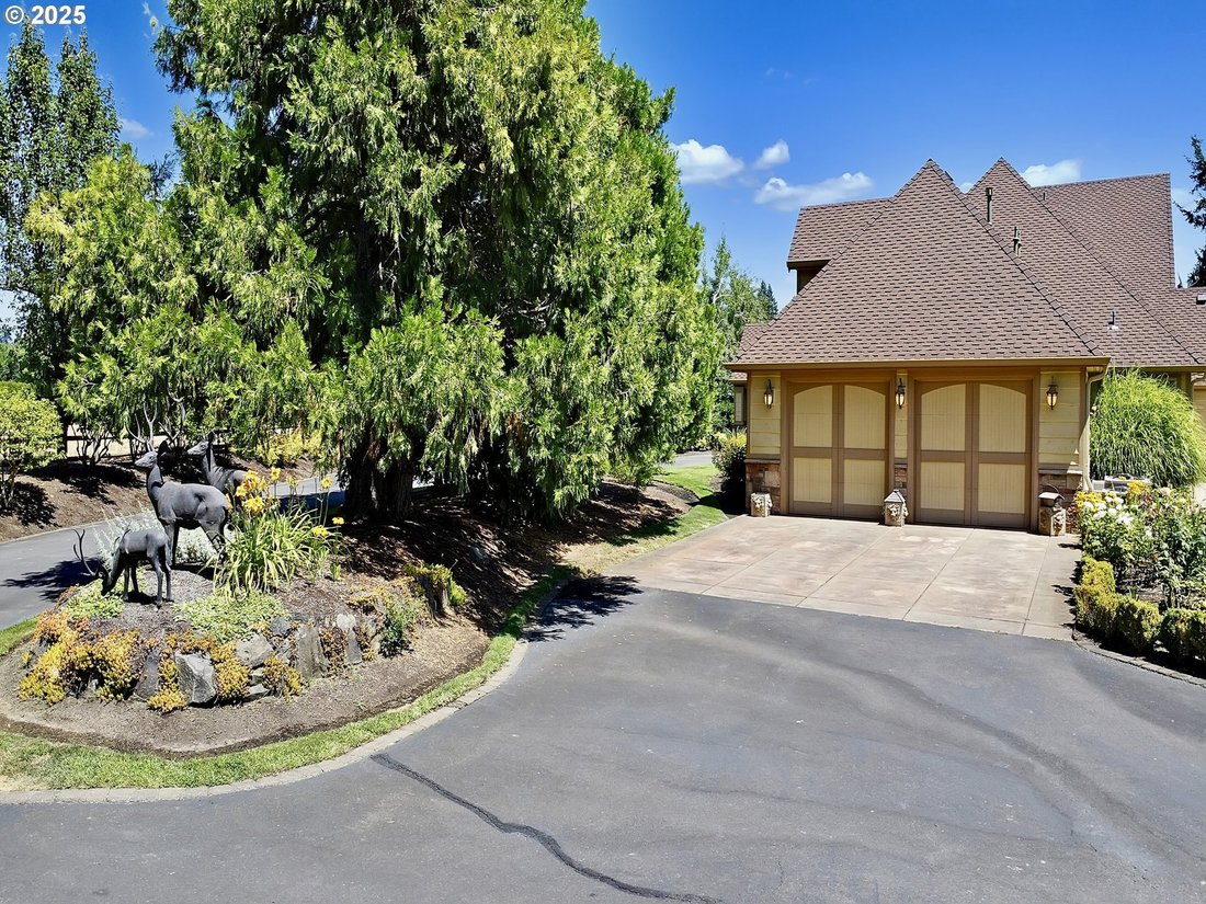 House in Aurora, Oregon, United States 4 - 15994346