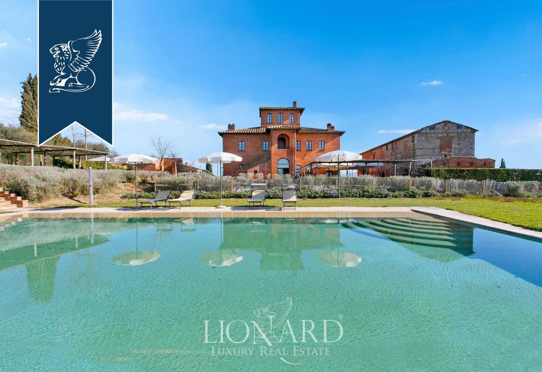 Villa in Bettolle, Tuscany, Italy 4 - 15994117
