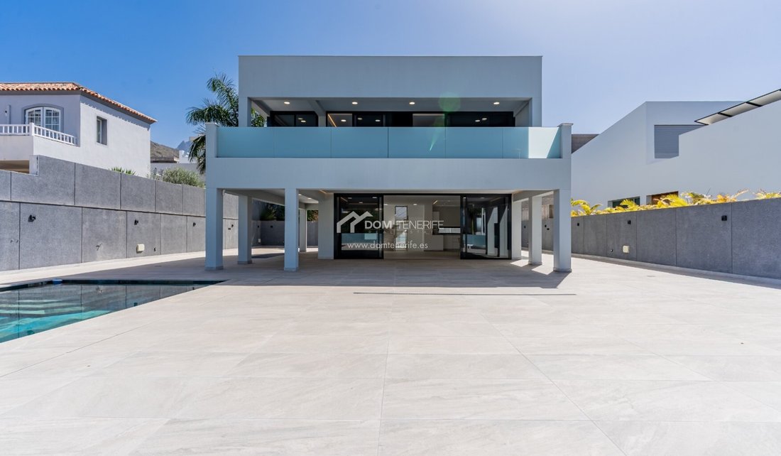 Villa in Costa Adeje, Adeje, Canary Islands 4 - 15993823