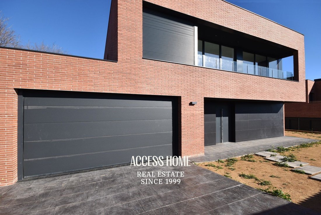 House in Mataro, Catalonia, Spain 3 - 15992801
