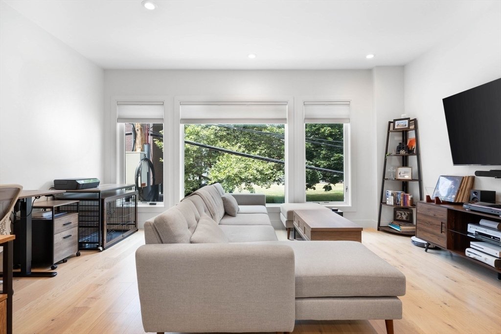 Condo in Boston, Massachusetts, United States 3 - 15994373