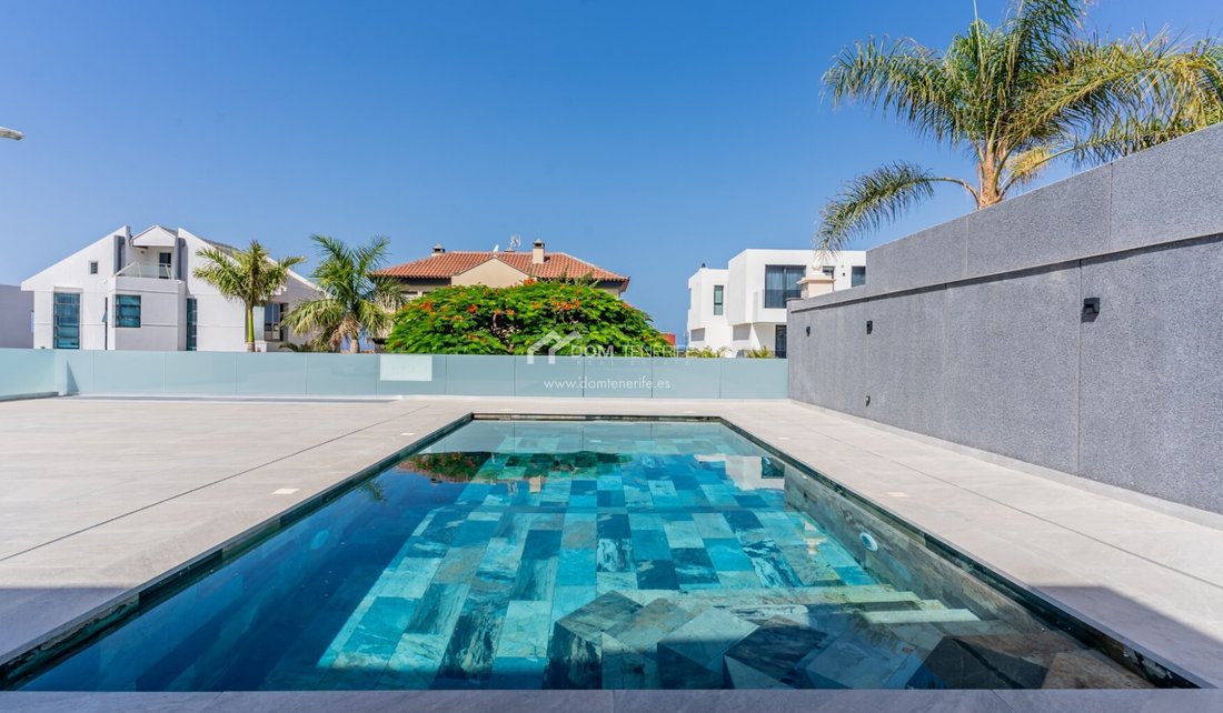 Villa in Costa Adeje, Adeje, Canary Islands 2 - 15993823