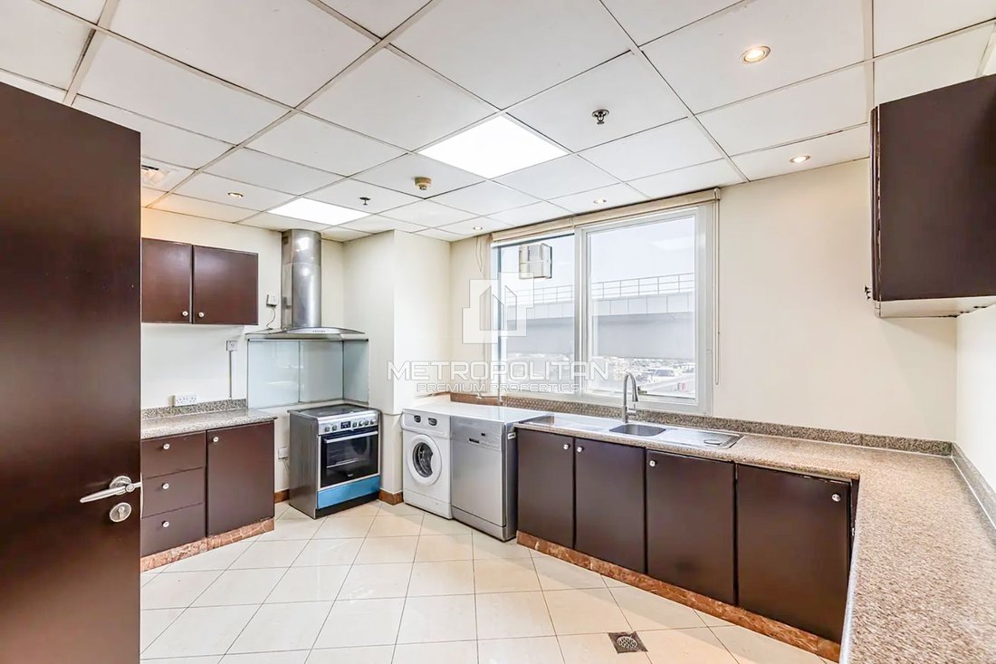 Apartment in Dubai, United Arab Emirates 3 - 15993115