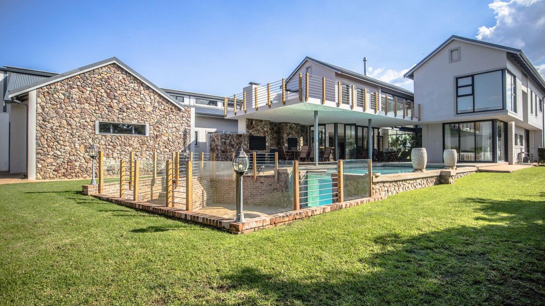 House in Hartbeespoort, North West, South Africa 5 - 15853927