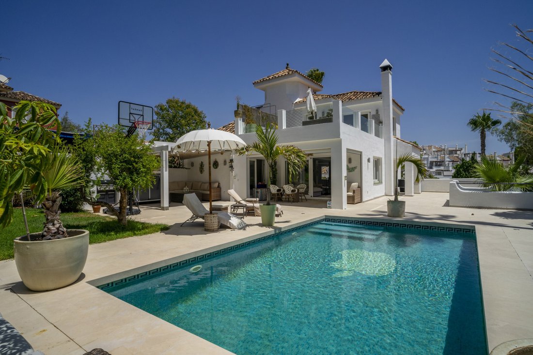 Villa in Nueva Andalucia, Marbella, Spain 1 - 15992798