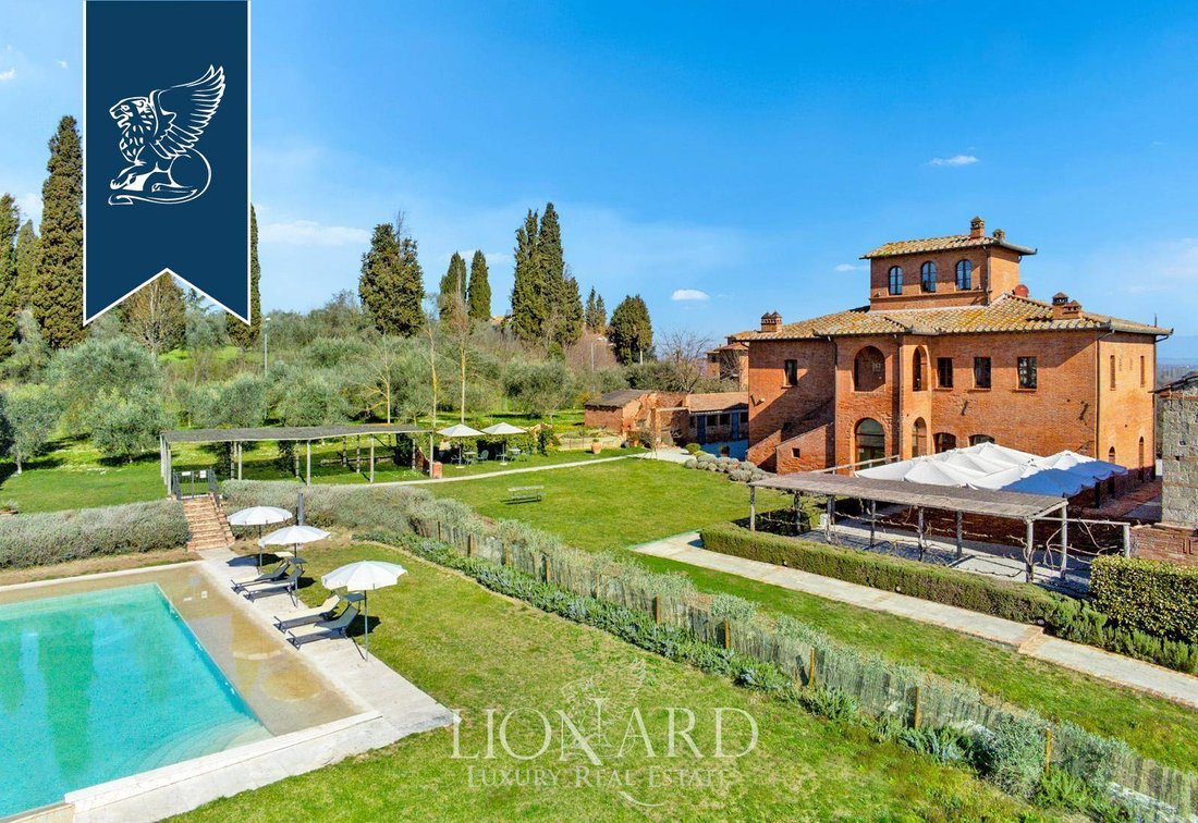 Villa in Bettolle, Tuscany, Italy 2 - 15994117