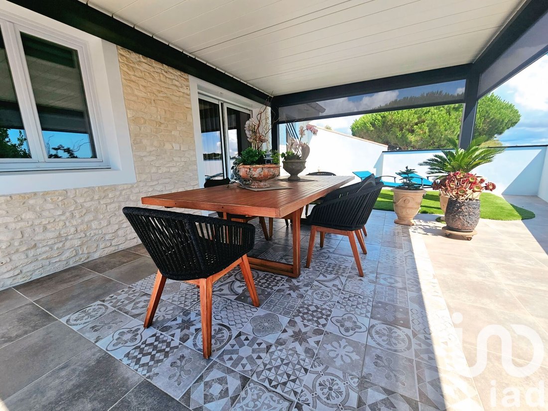 House in Brem-sur-Mer, Pays de la Loire, France 3 - 15993436
