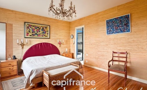 Castle for Sale in Peyrehorade, Nouvelle-Aquitaine, France