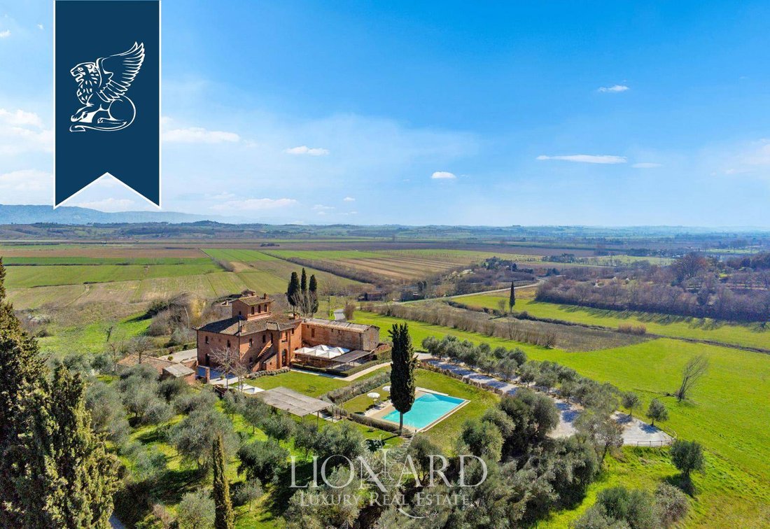 Villa in Bettolle, Tuscany, Italy 5 - 15994117