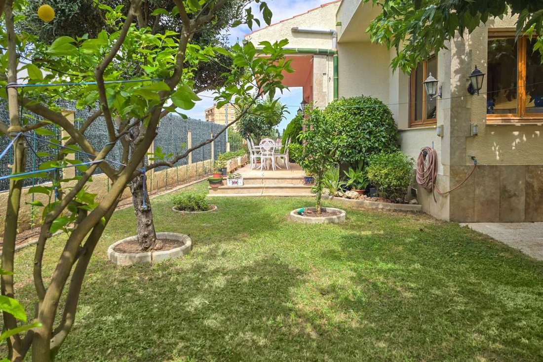 Villa in Roses, Catalonia, Spain 2 - 15993621