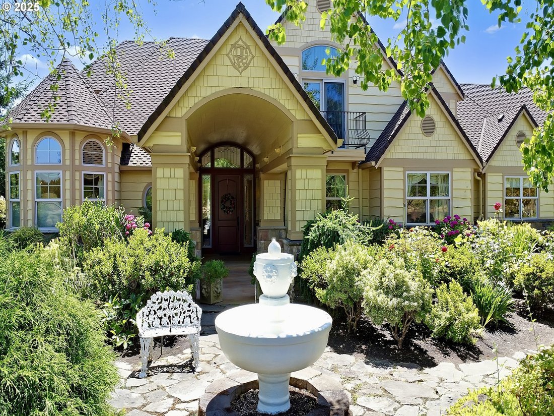 House in Aurora, Oregon, United States 3 - 15994346