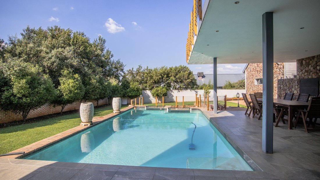 House in Hartbeespoort, North West, South Africa 4 - 15853927