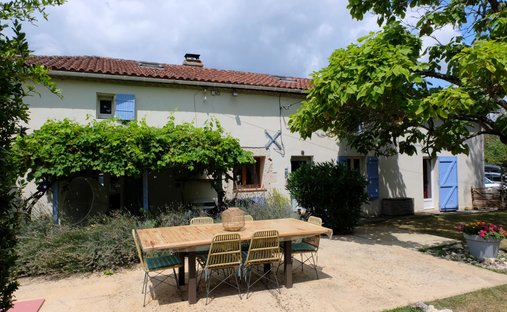 House in Sainte Catherine, Villeneuve-sur-Lot, France 1