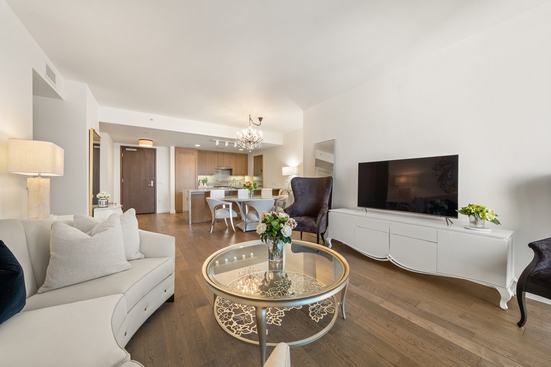 Co Op in Santa Monica, California, United States 2 - 15992857