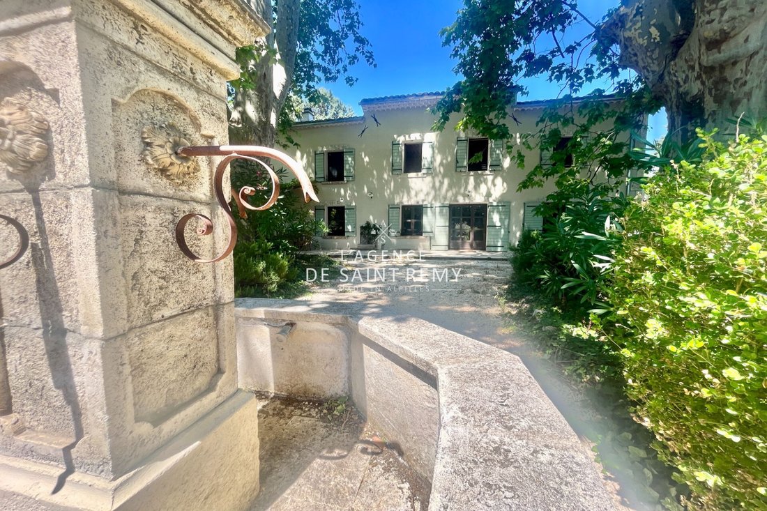 Villa in Verquières, Provence-Alpes-Côte d'Azur, France 1 - 15036492