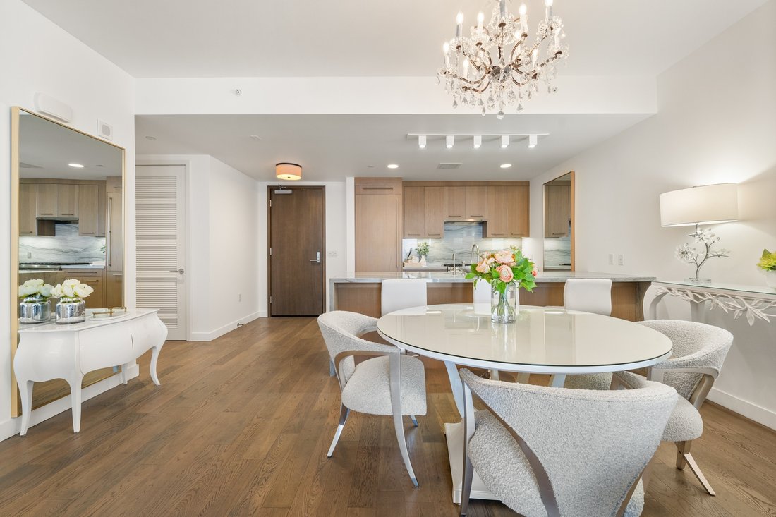 Co Op in Santa Monica, California, United States 3 - 15992857