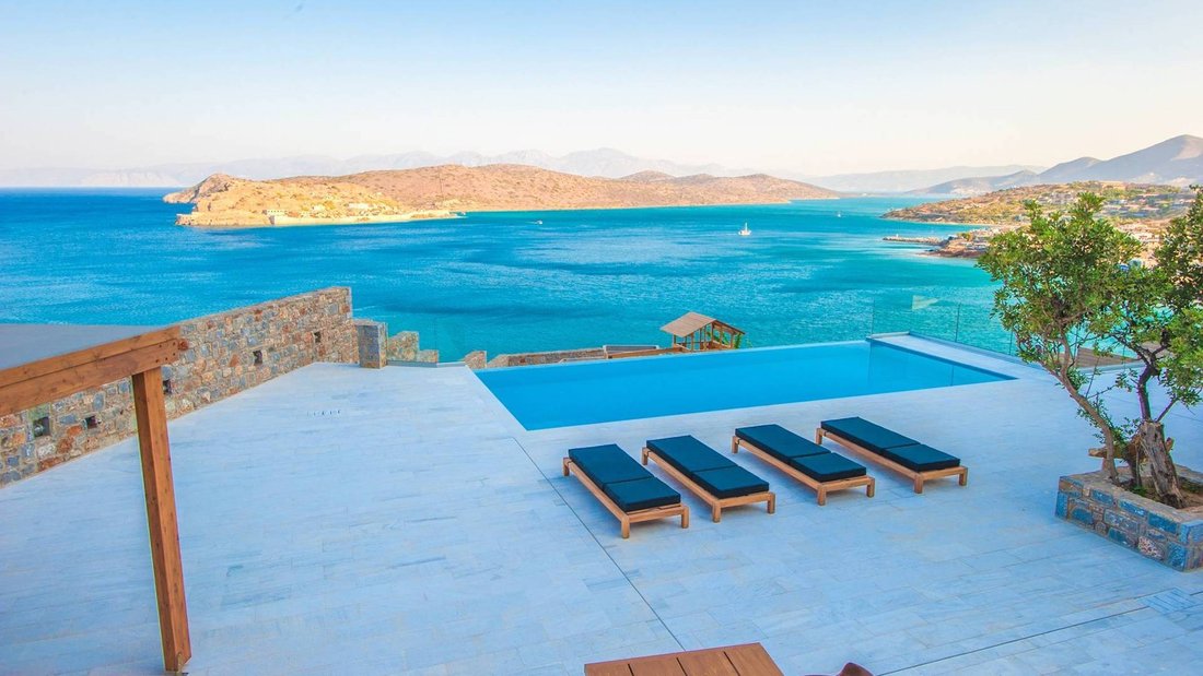 Villa in Community of Elounta, Agios Nikolaos Municipal Unit, Greece 2 - 15808433
