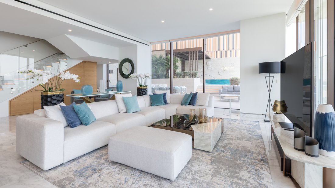 Apartment in Palm Jumeirah, Dubai, United Arab Emirates 1 - 15995226