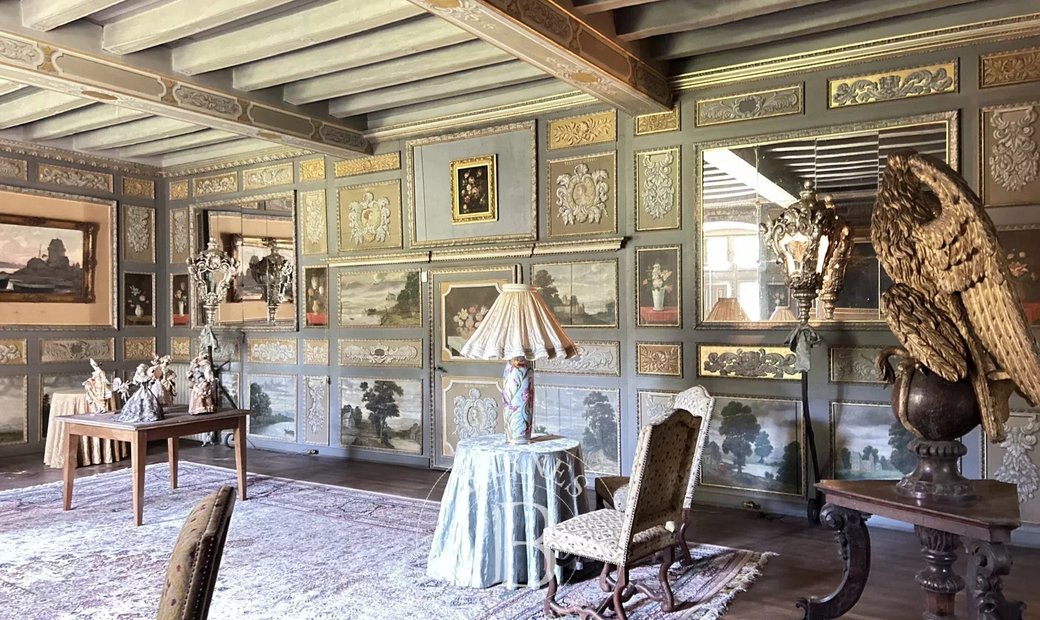 Renaissance Castle 33 Hectare Park With Ponds