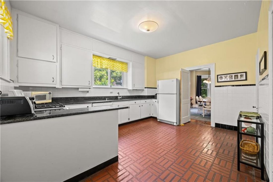 House in New York, New York, United States 2 - 15995742