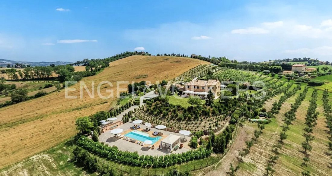Country House in Montefano, Marche, Italy 1 - 15996719