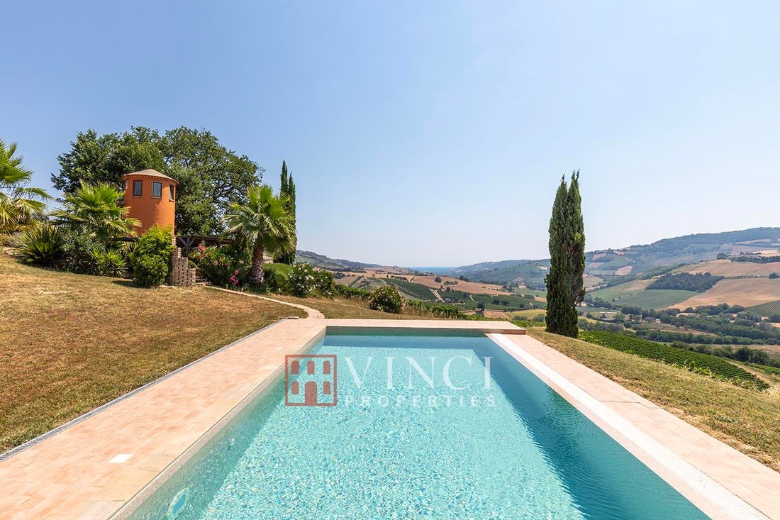 Country House in Montefiore dell'Aso, Marche, Italy 5 - 15996186