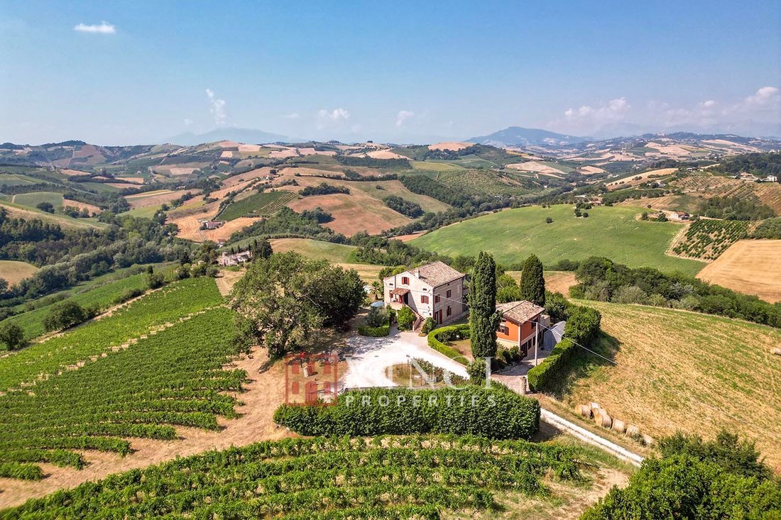 Country House in Montefiore dell'Aso, Marche, Italy 2 - 15996186
