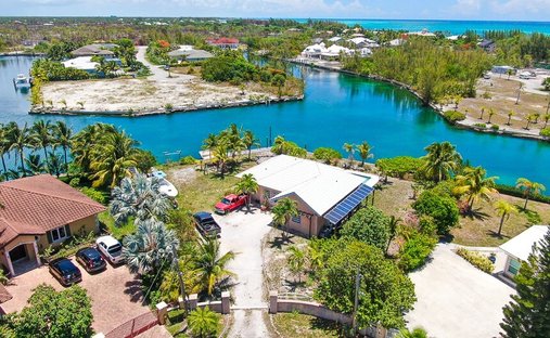 Haus in Freeport, Freeport, Bahamas 1