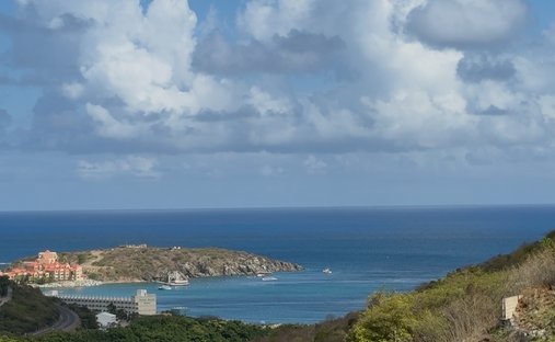 Land in Philipsburg, Sint Maarten 1