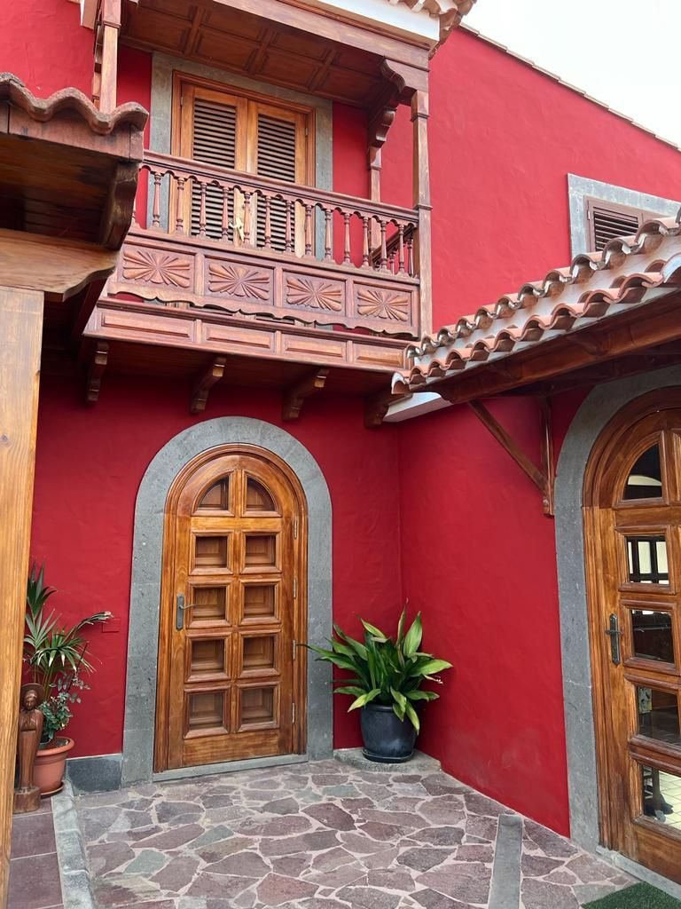 Villa in Santa Lucia de Tirajana, Canary Islands, Spain 3 - 15998431