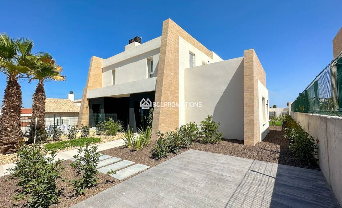 Villa in Algorfa, Valencian Community, Spain 1 - 15997542