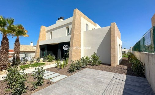 Villa in Algorfa, Valencian Community, Spain 1