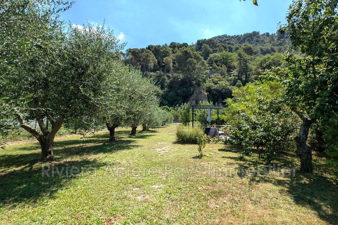 Villa in Saint-Martin-du-Var, Provence-Alpes-Côte d'Azur, France 3 - 15997727