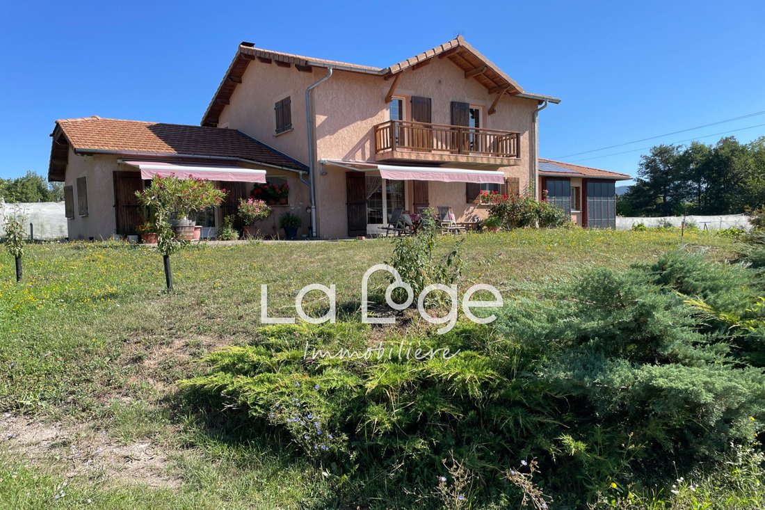 Villa in Fouillouse, Provence-Alpes-Côte d'Azur, France 3 - 15997754