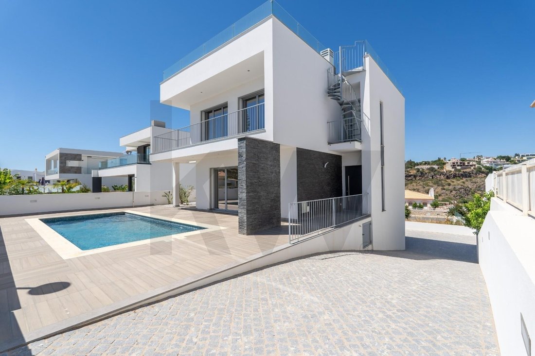 Townhouse in Olhos de Agua, Algarve, Portugal 2 - 16001317