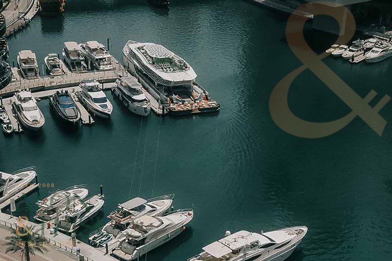 Apartment in Dubai Harbour, Dubai, United Arab Emirates 2 - 15997469